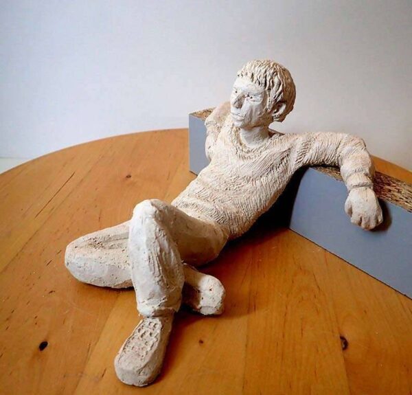 Sculpture d'un rêveur nommé relax